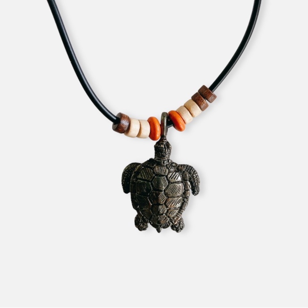 NWT Turtle Necklace w/ Beads